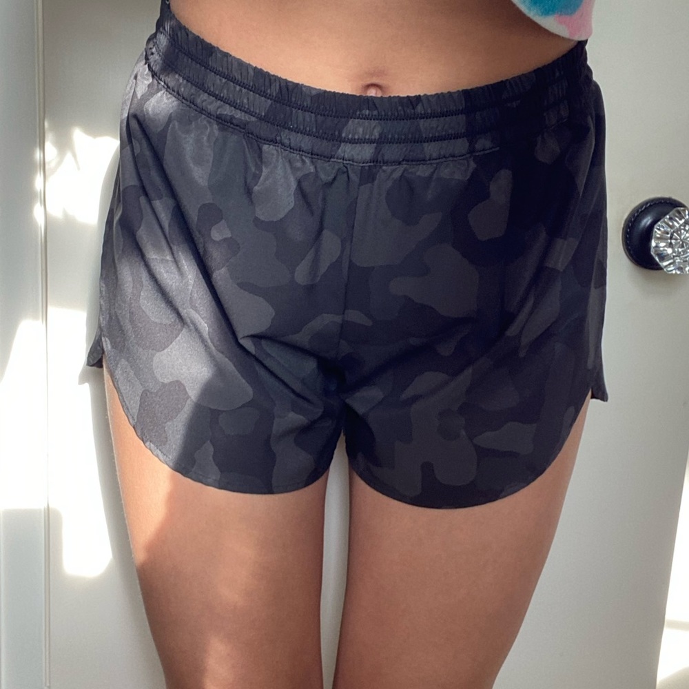 Zella Camo Shorts size XS